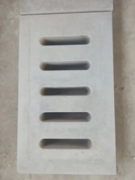 Grelha Ralo de Drenagem em concreto 50x30x6 - Foto 2
