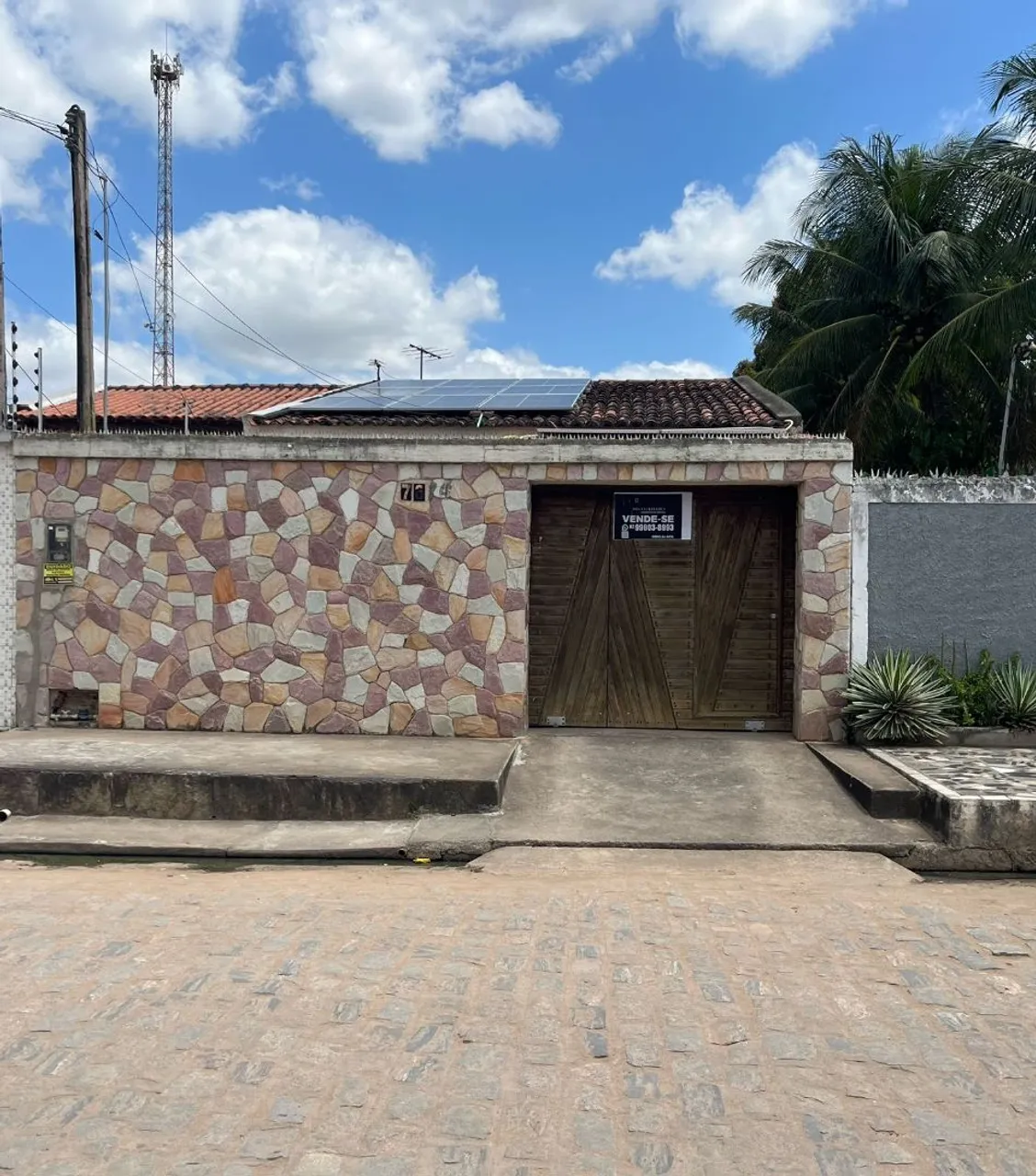 Casa à venda no bairro São Luiz II 170.000,00 à negociar