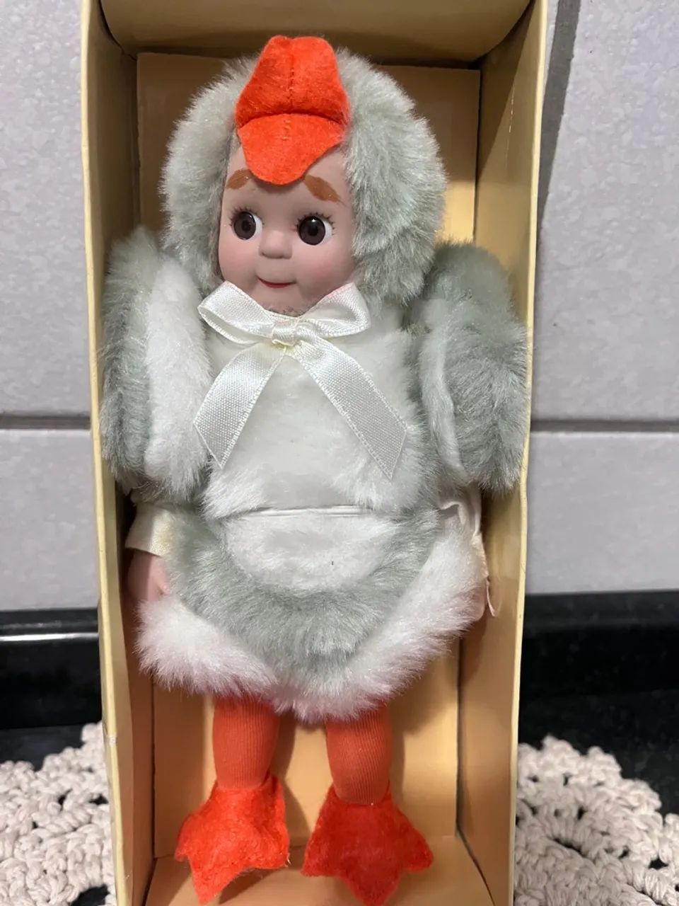 Boneco d e porcelana patinho feio. - Foto 5