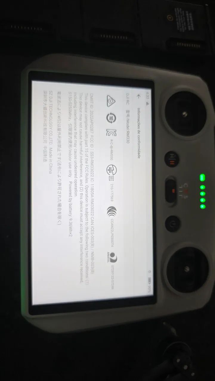Dji air 2s Anatel + 2 controles sendo 1 com tela rm330 + 3 baterias  - Foto 3