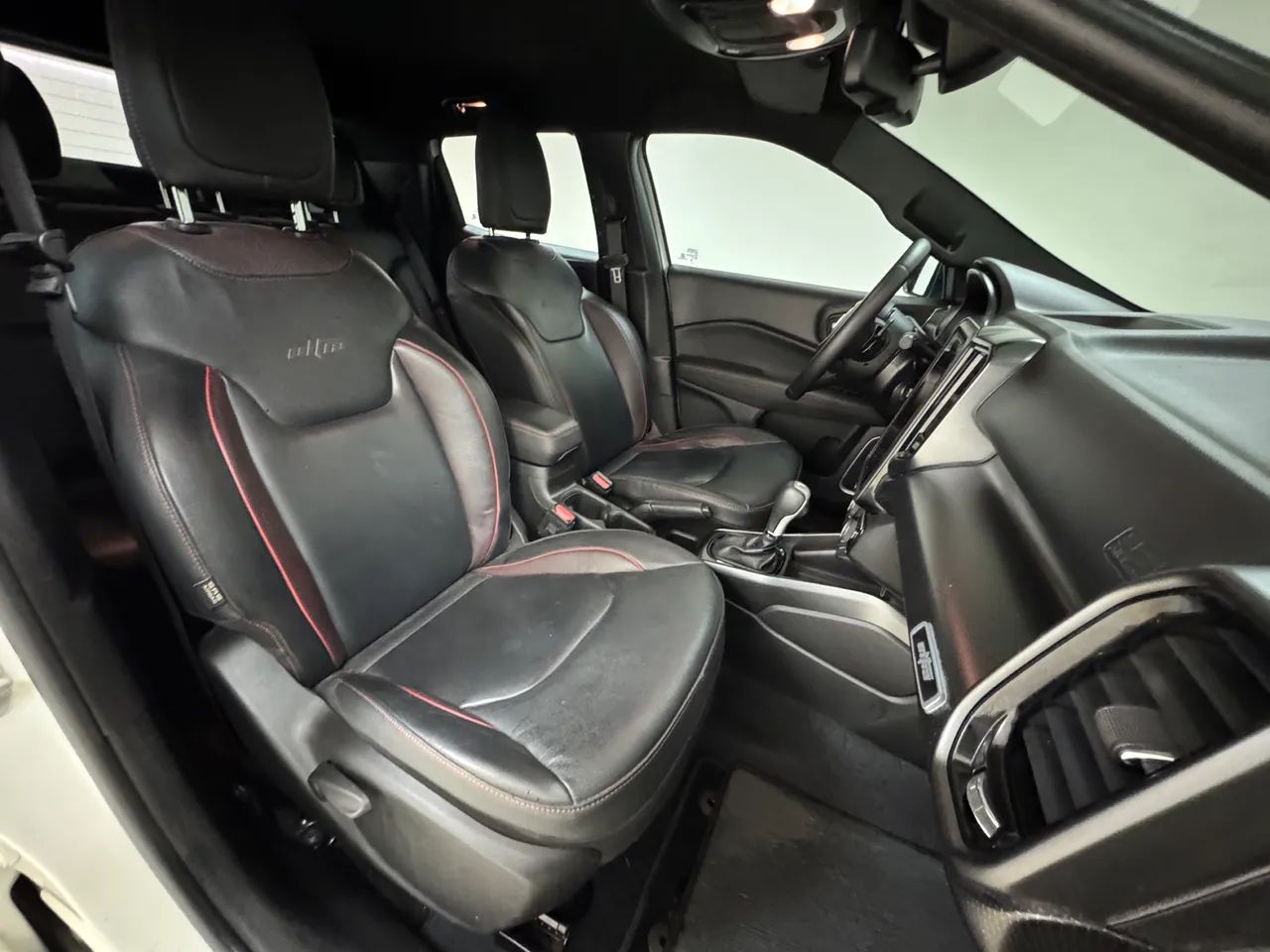 Fiat Toro Ultra 2.0 16V 4X4 Diesel AUT 2023 - Foto 6