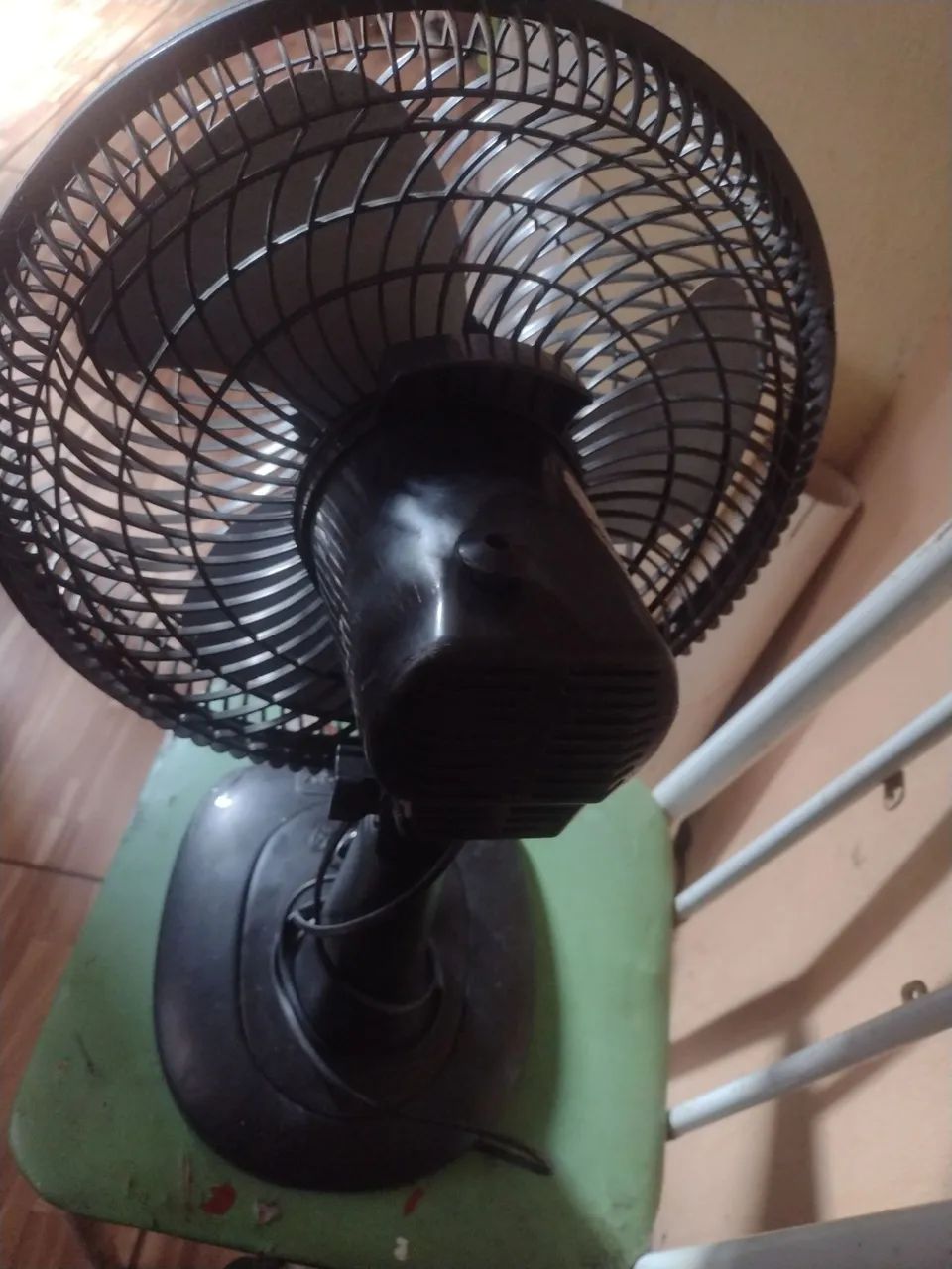 Ventilador de Mesa, Mallory e Arno, um grande um pequeno  - Foto 3