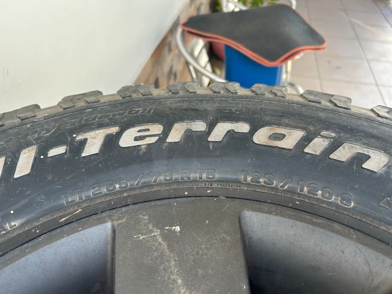 Jogo de rodas com Pneus 