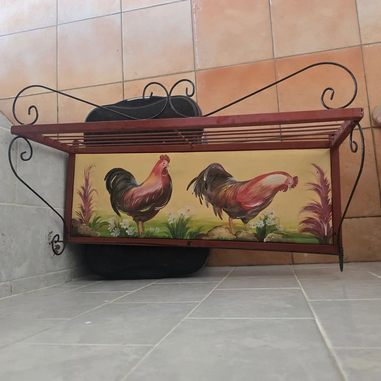 Prateleira de Ferro Decorativa com Galo