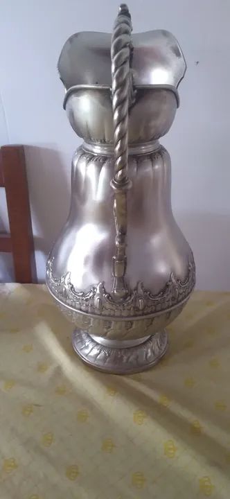 Ânfora ou gomil antiga em alpaca medindo 45 cm - Foto 4