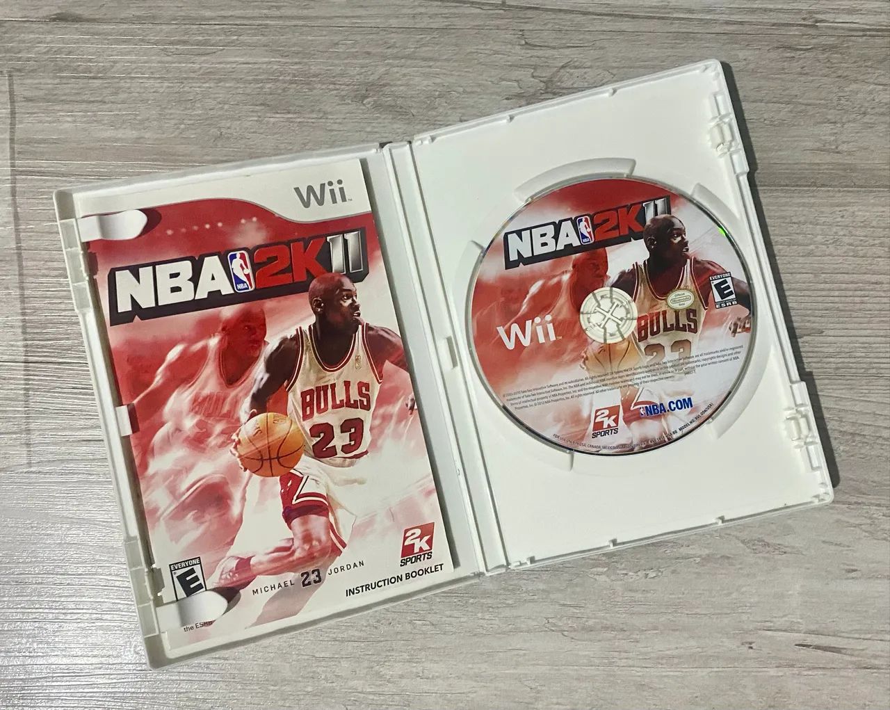 Nintendo Wii 2 Jogos Wii  NBA 2K11 + Madden NFL 07  - Foto 2