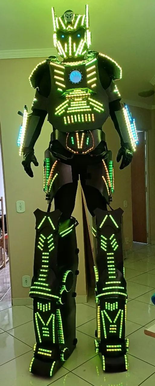 Robô de led gigante, lindão e completo! - Foto 3