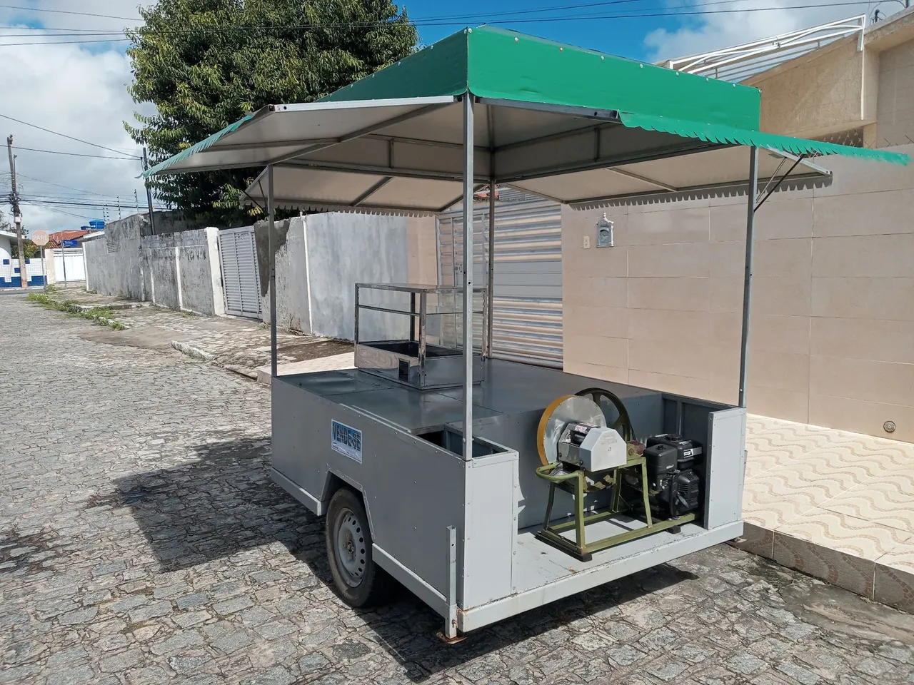 Carrinho de caldo de cana completo