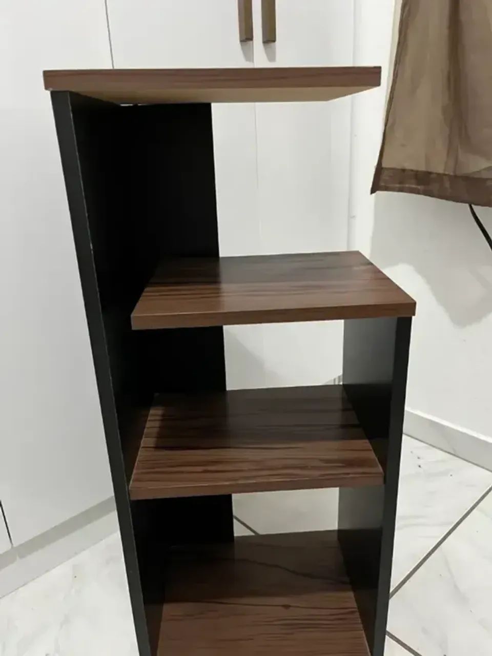 Linda mesa de canto bis em promoção .