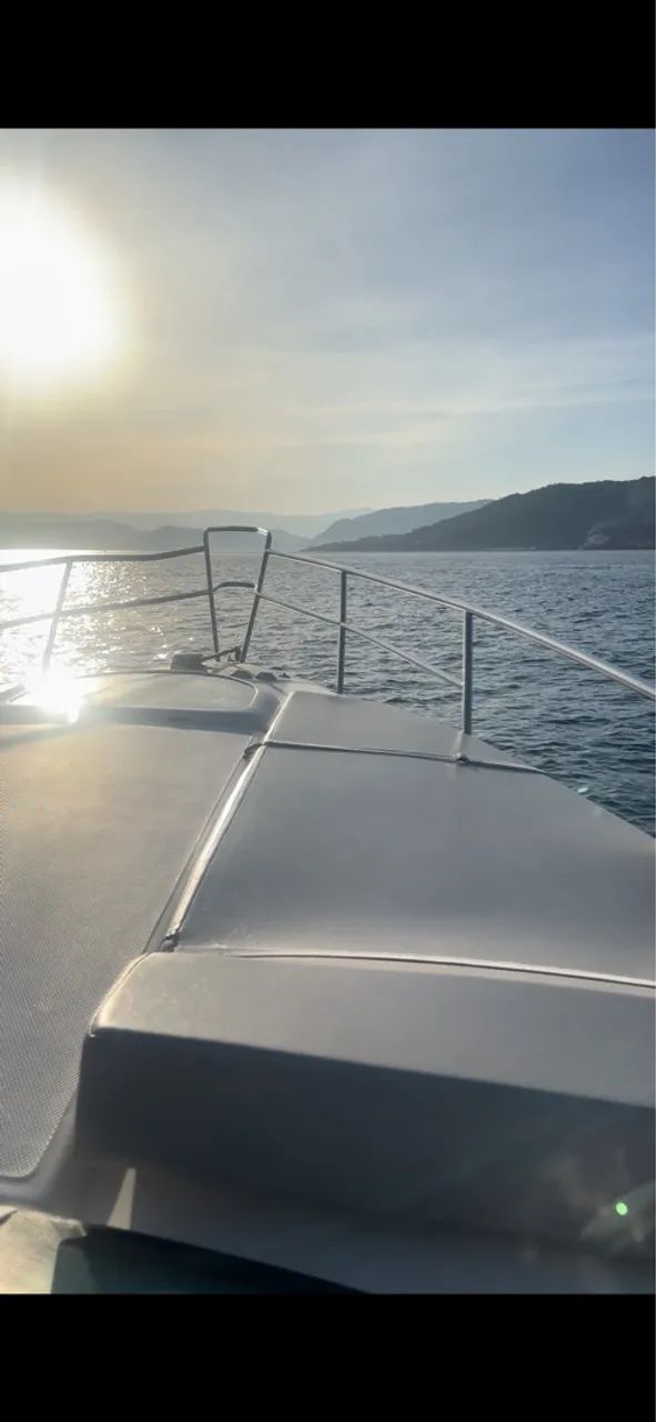 Lancha 30 Pés COTA motor zero - Foto 3