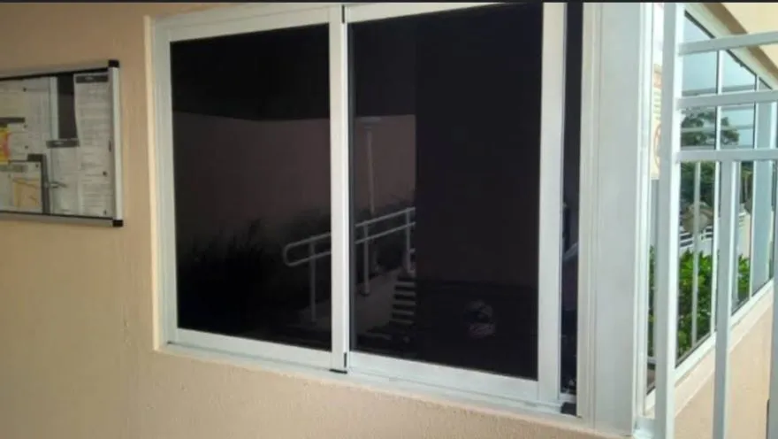 Película Privacidade em janelas 