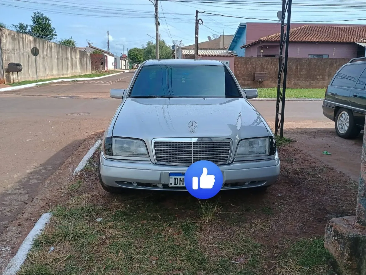 Mercedes c220. Carro de uso diário. Em ótimo estado.