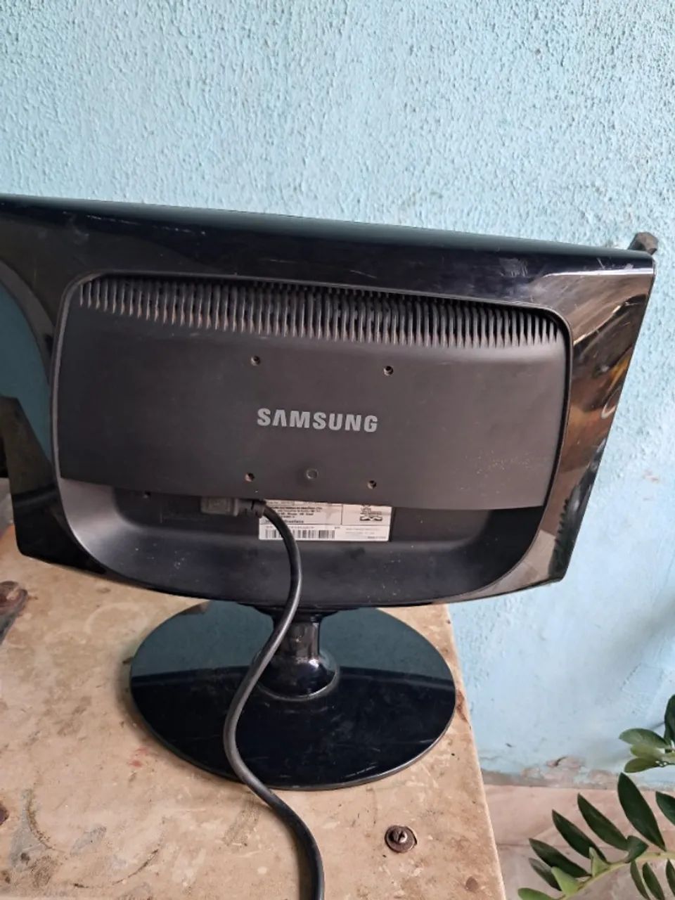 Monitor64292067768707121