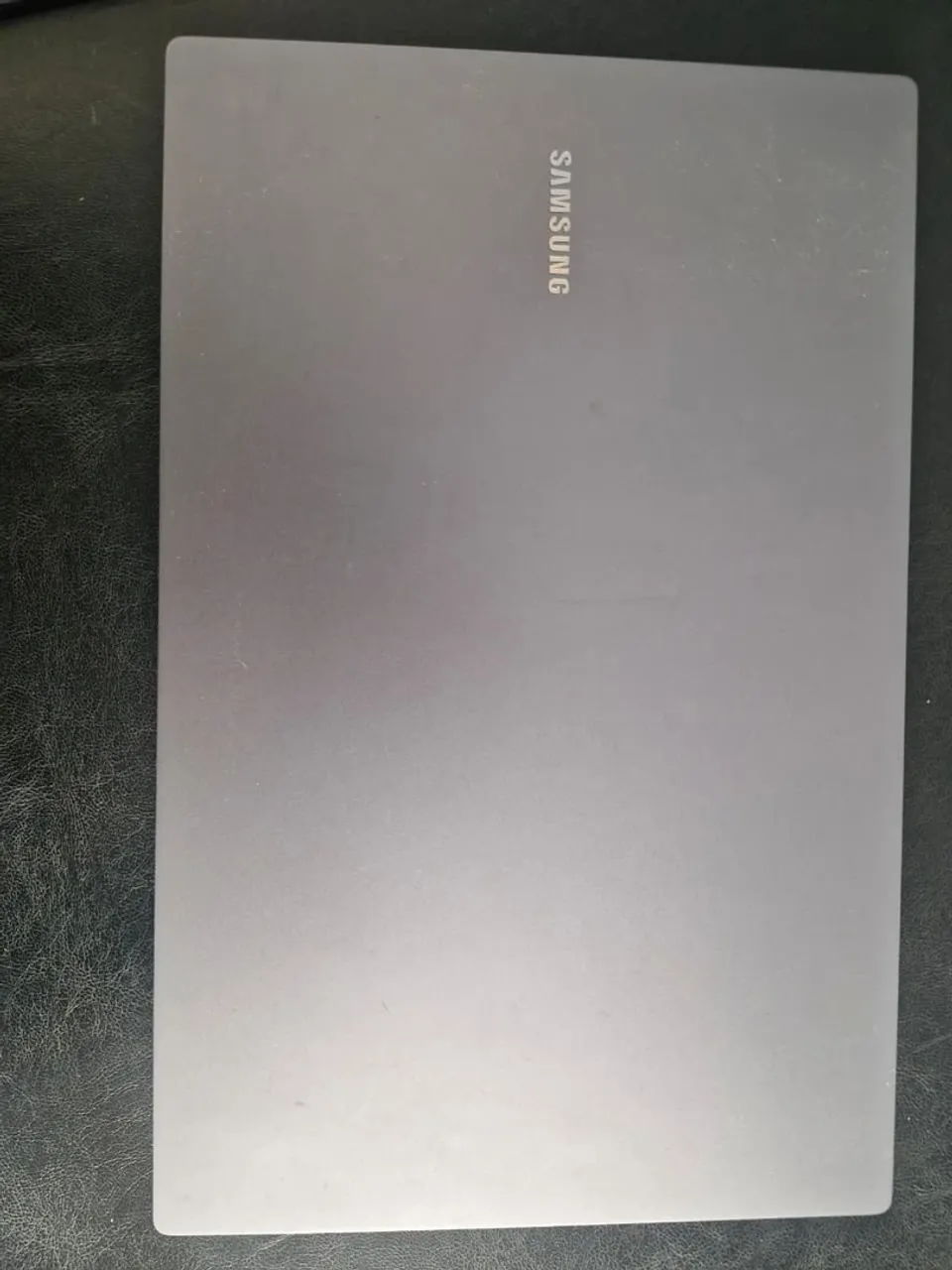 Notebook Samsung - Design Elegante e Desempenho Confiável