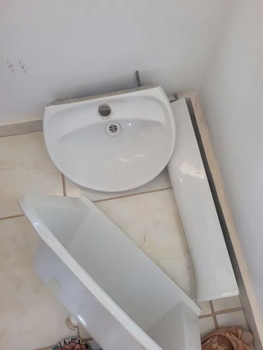 Cuba e Pia de Banheiro