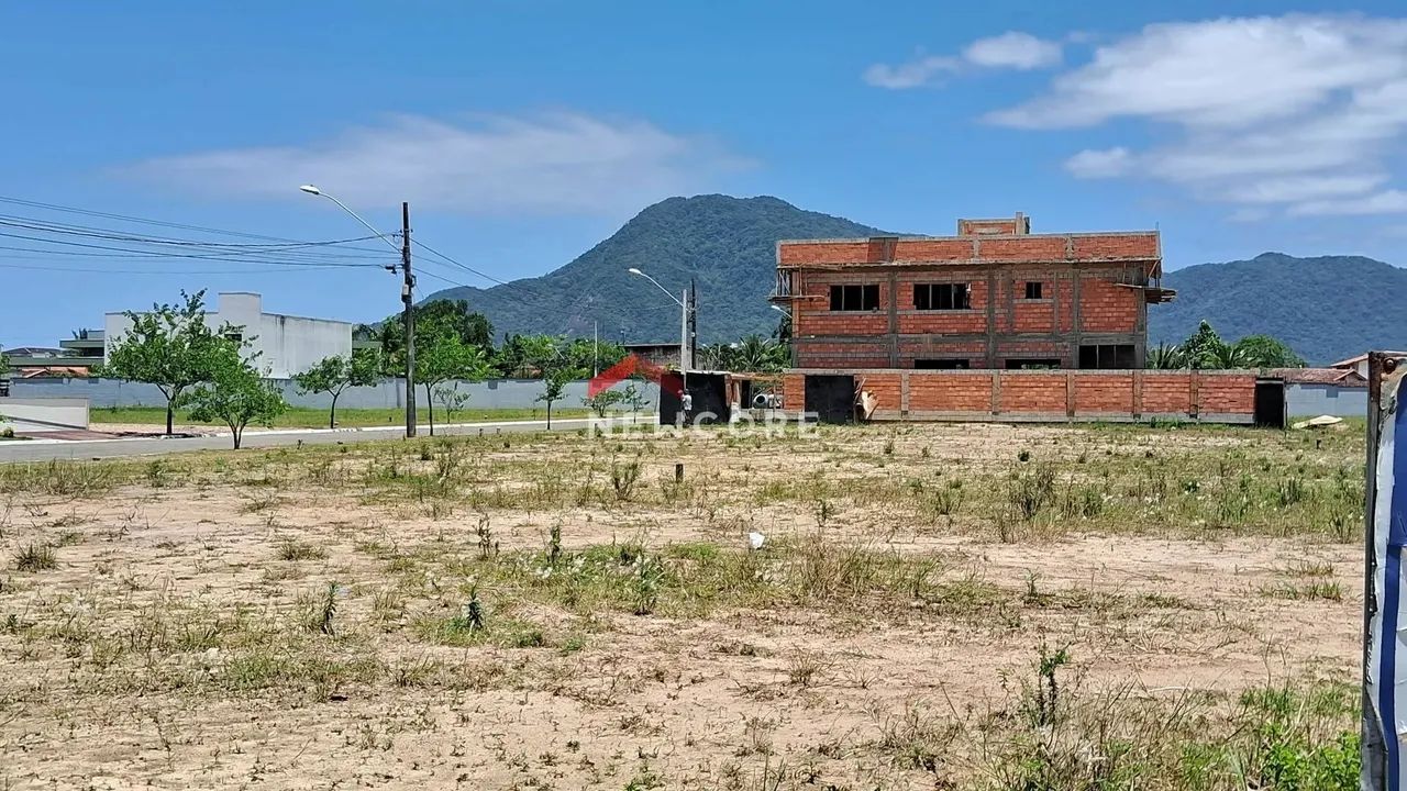 Lote em condomínio em Alameda Quaresmeiras Roxas - Condomínio Flora Rica - Peruíbe/SP