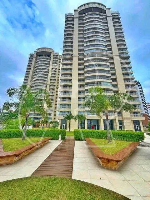 Apartamento com 3 dormitórios à venda, 144 m² por R$ 1.950.000,00 - Fátima - Fortaleza/CE