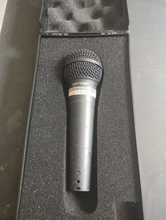 Microfone Behringer Ultravoice XM8500