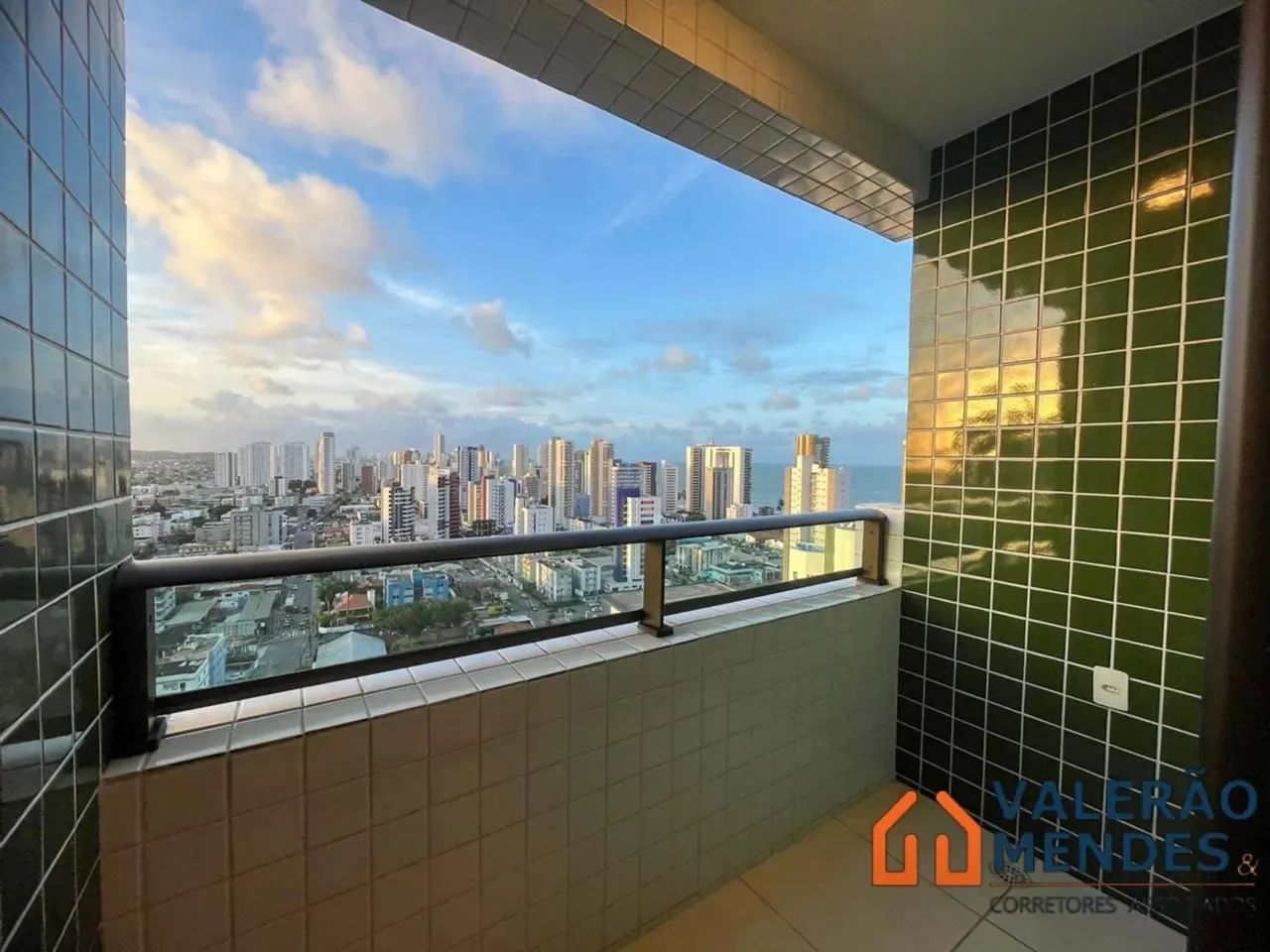 (AS) QUEBEC | LINDO APARTAMENTO EM CANDEIAS | EM FRENTE AO FRIDA CAFÉ | LAZER COMPLETO