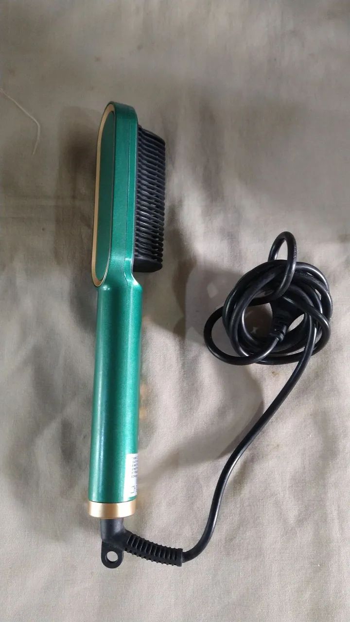 Escova Alisadora Elétrica (110v).