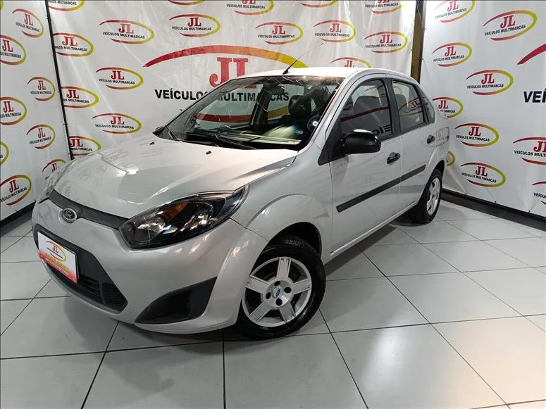 FORD FIESTA 1.6 Rocam Sedan 8V
