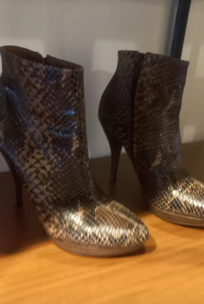 Bota Arezzo