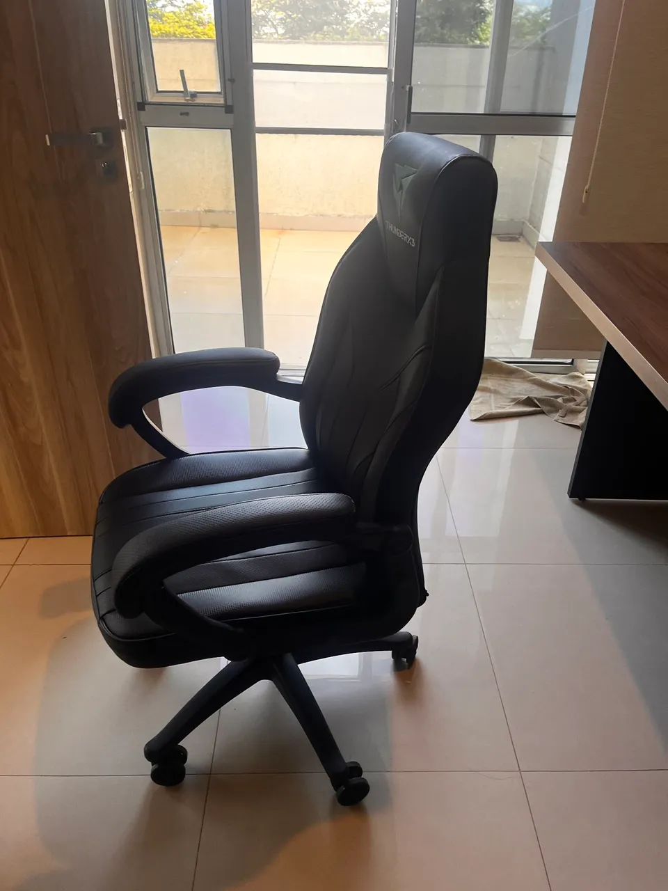 Cadeira Gamer ThunderX3 - Conforto e Estilo!