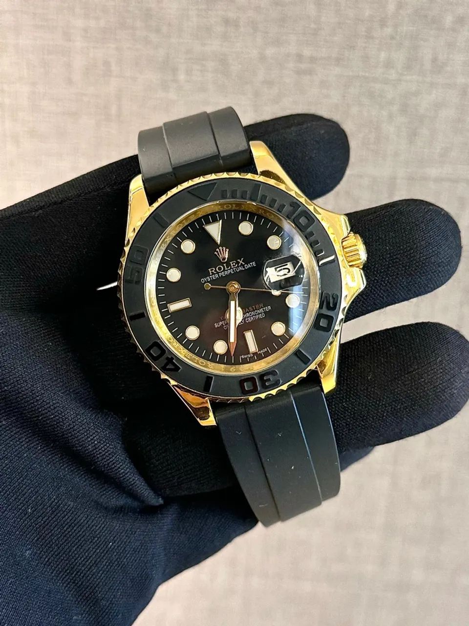 Relógio Rolex Yacht Master dourado + preto 