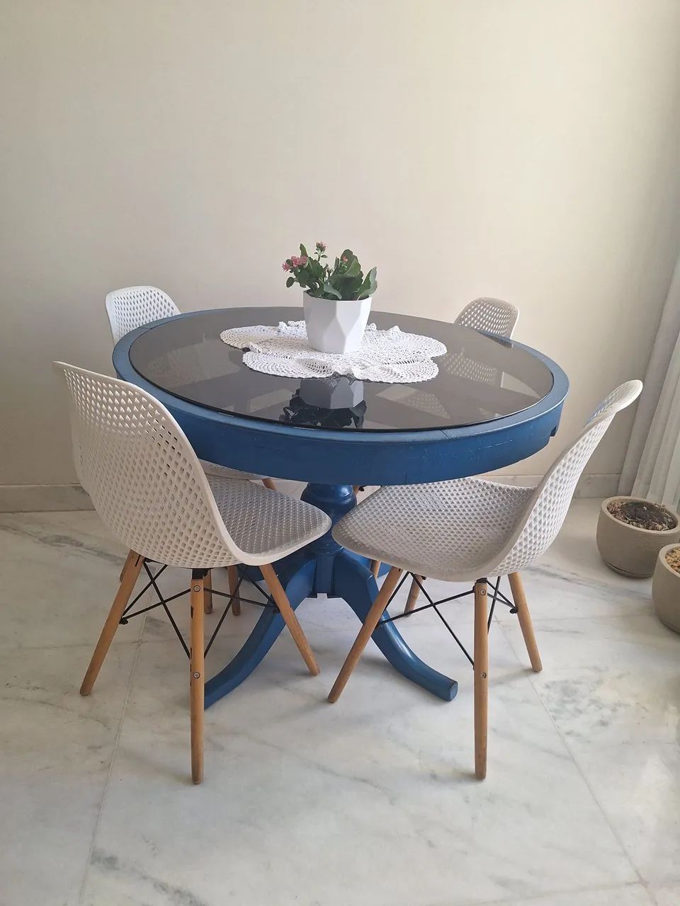 Mesa antiga reformada 64861632946434120