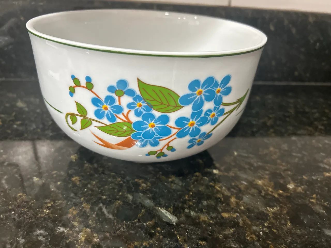 Bowl em porcelana com motivo floral - Foto 2
