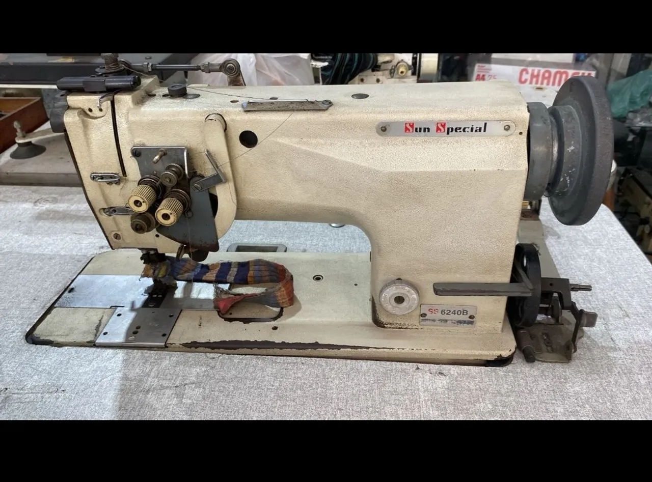 Máquina de Costura Industrial 2agulhas Sun Special SS 6240B