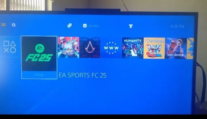 PS4 Desbloqueado N°2 funcionando perfeitamente 2 controles Originais + 25 jogos. - Foto 4