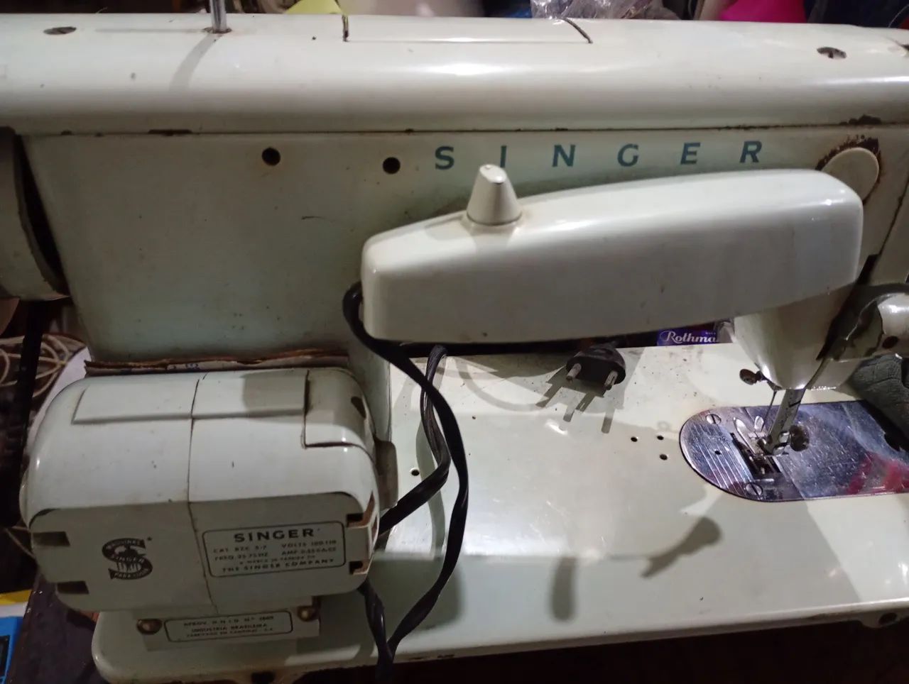 Máquina de costura Singer  300,00 - Foto 3