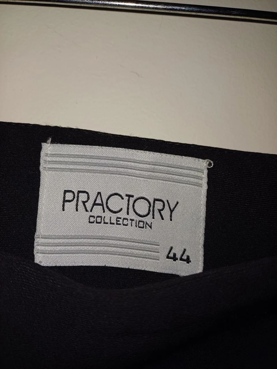 Saia Practory semi-nova xadrez preto e branco estilosa - Foto 3