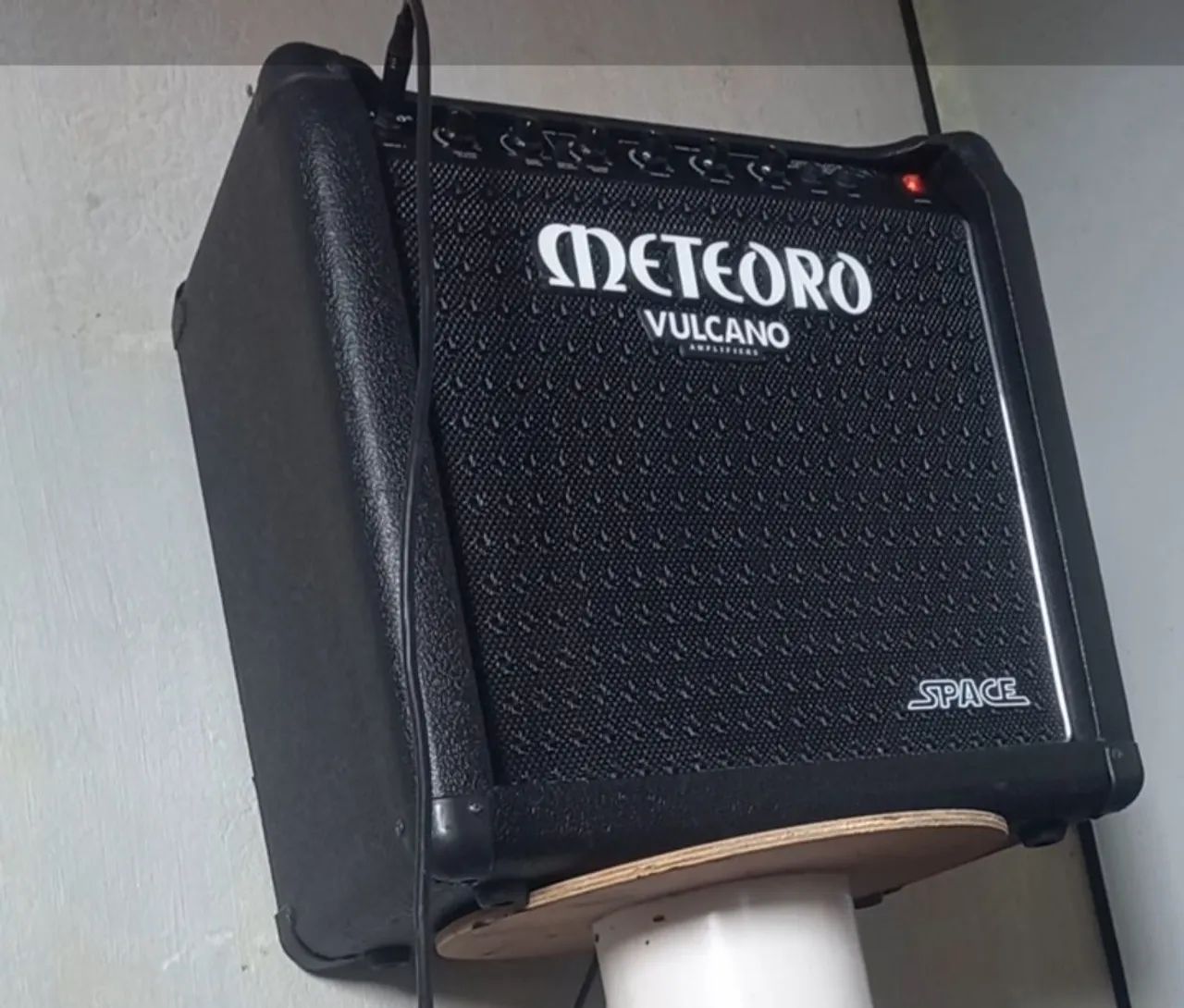 Amplificador Guitarra Meteoro Vulcano Space 80G  - Foto 4