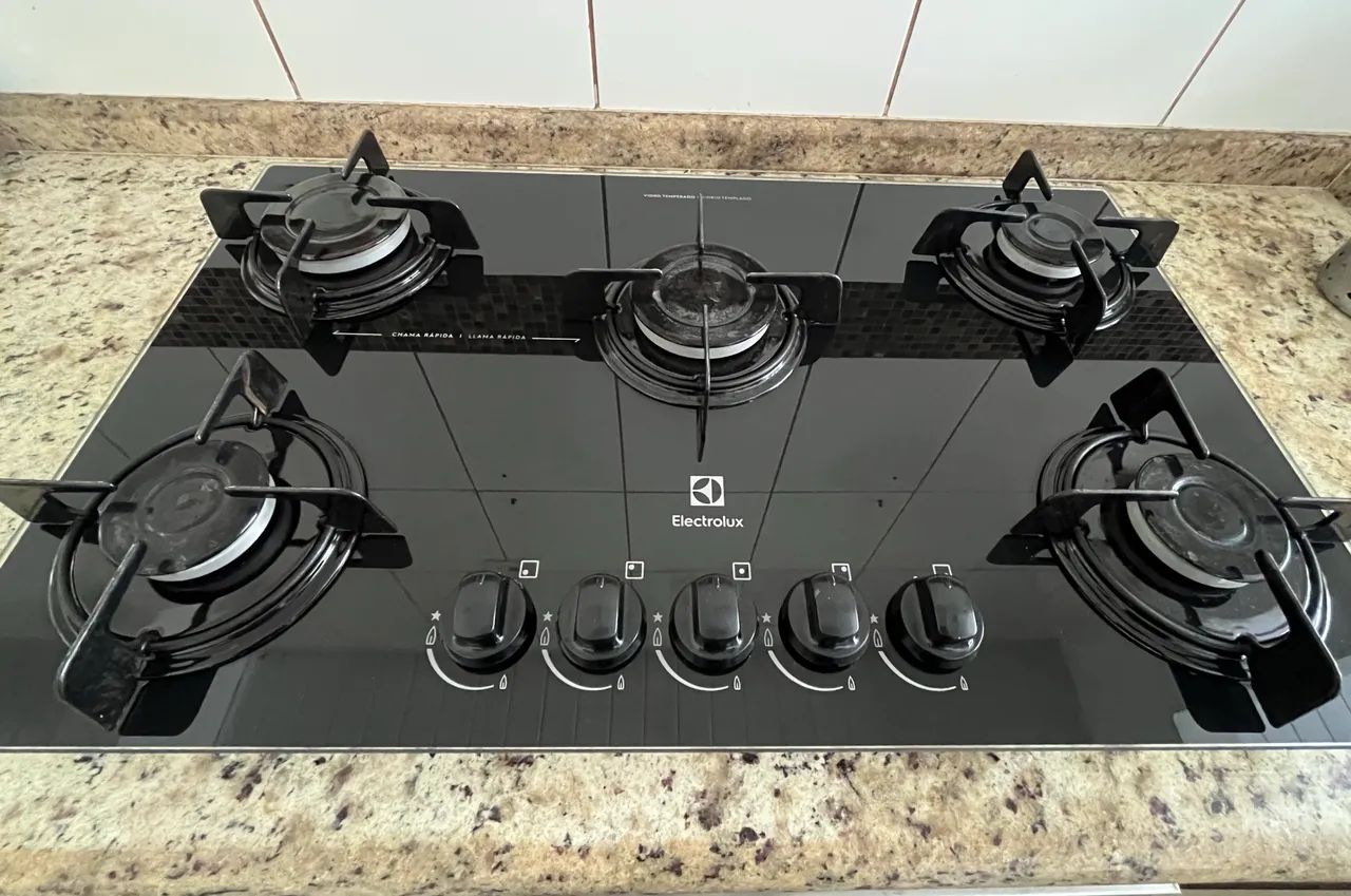 Cooktop Eletrolux 5 bocas seminovo 220v - Foto 2