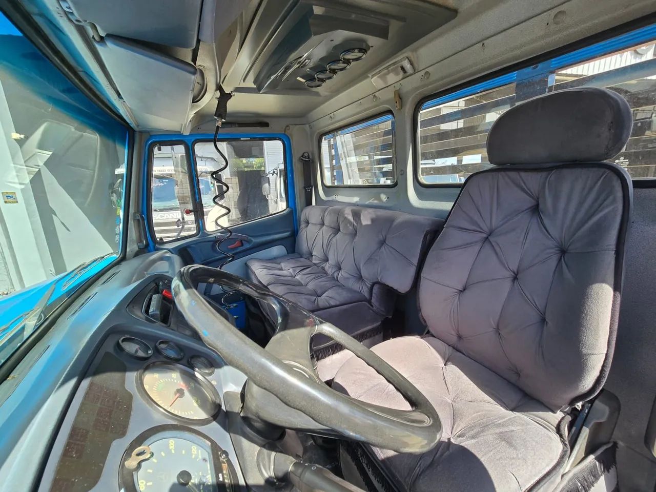 MERCEDES-BENZ MB 1620 ANO 2003 TRUCK CARROCERIA ALEMÃO CAMINHÕES ITAPETININGA  - Foto 17