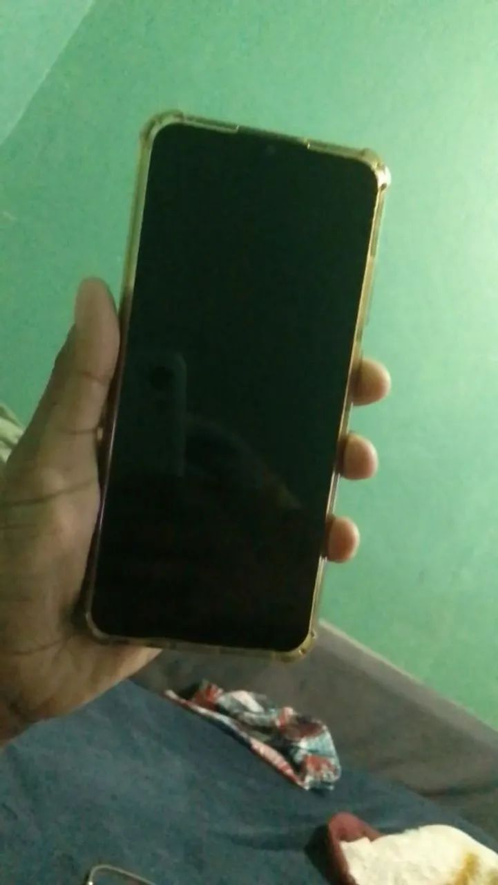 Vende se celular a04 perfeito estado Retira taipas zn