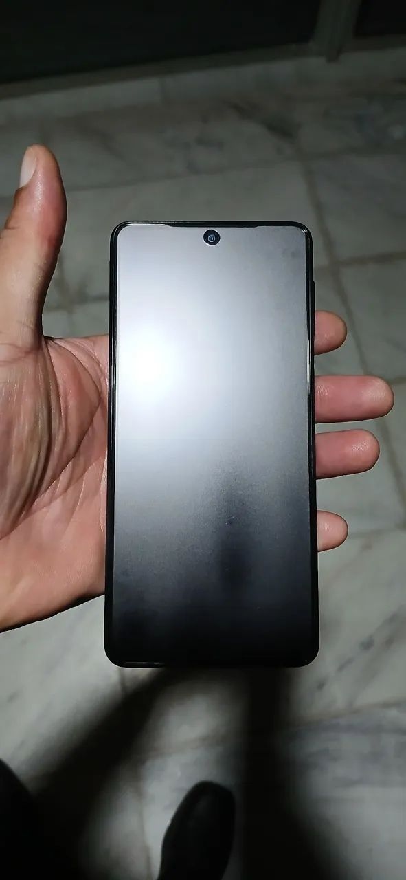 Vendo um Samsung m53 funcionando perfeitamente tudo ele tem 128G memória 8Ram 5G  - Foto 2