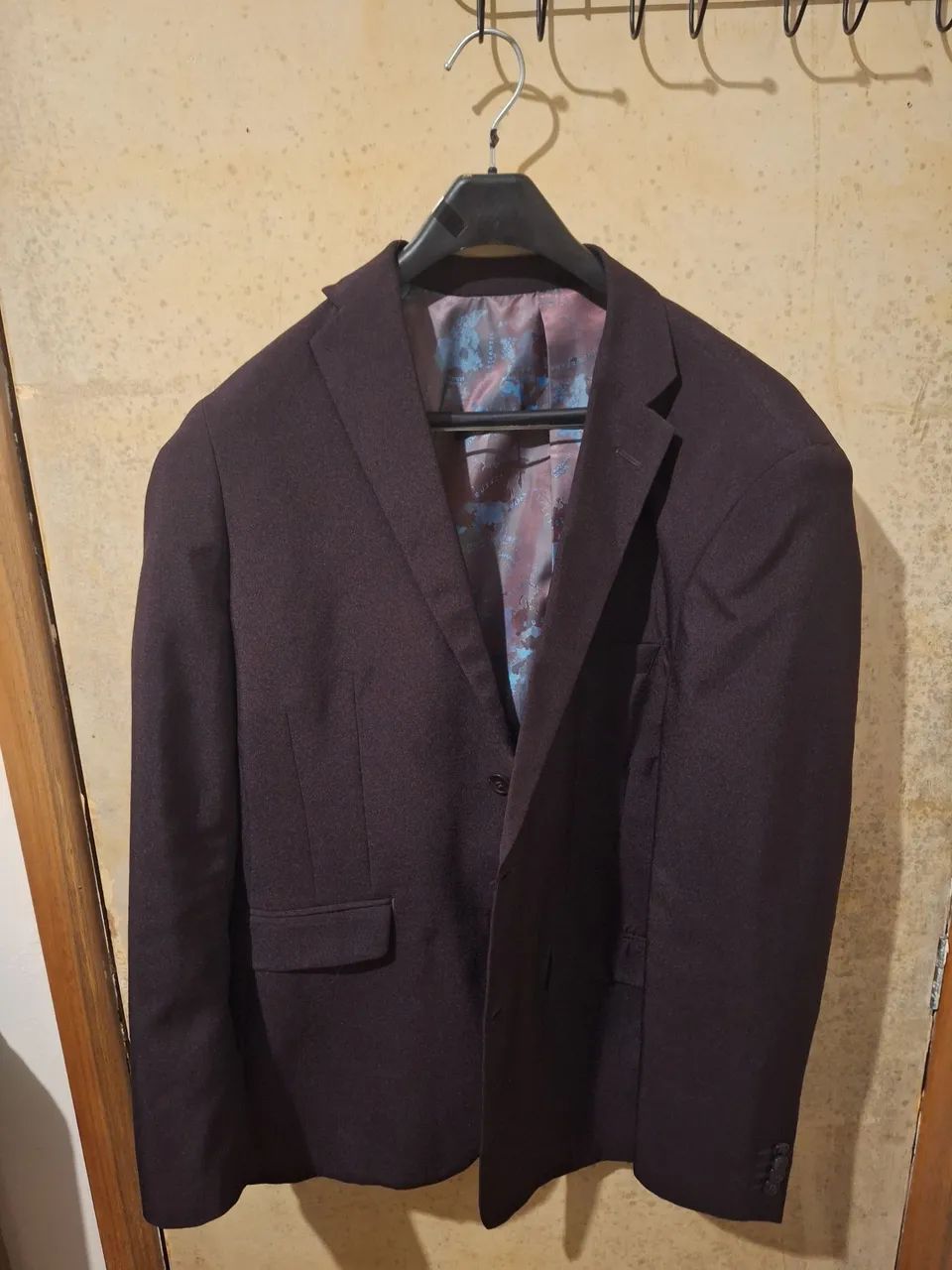 Paletó slim bordô (terno e calça)