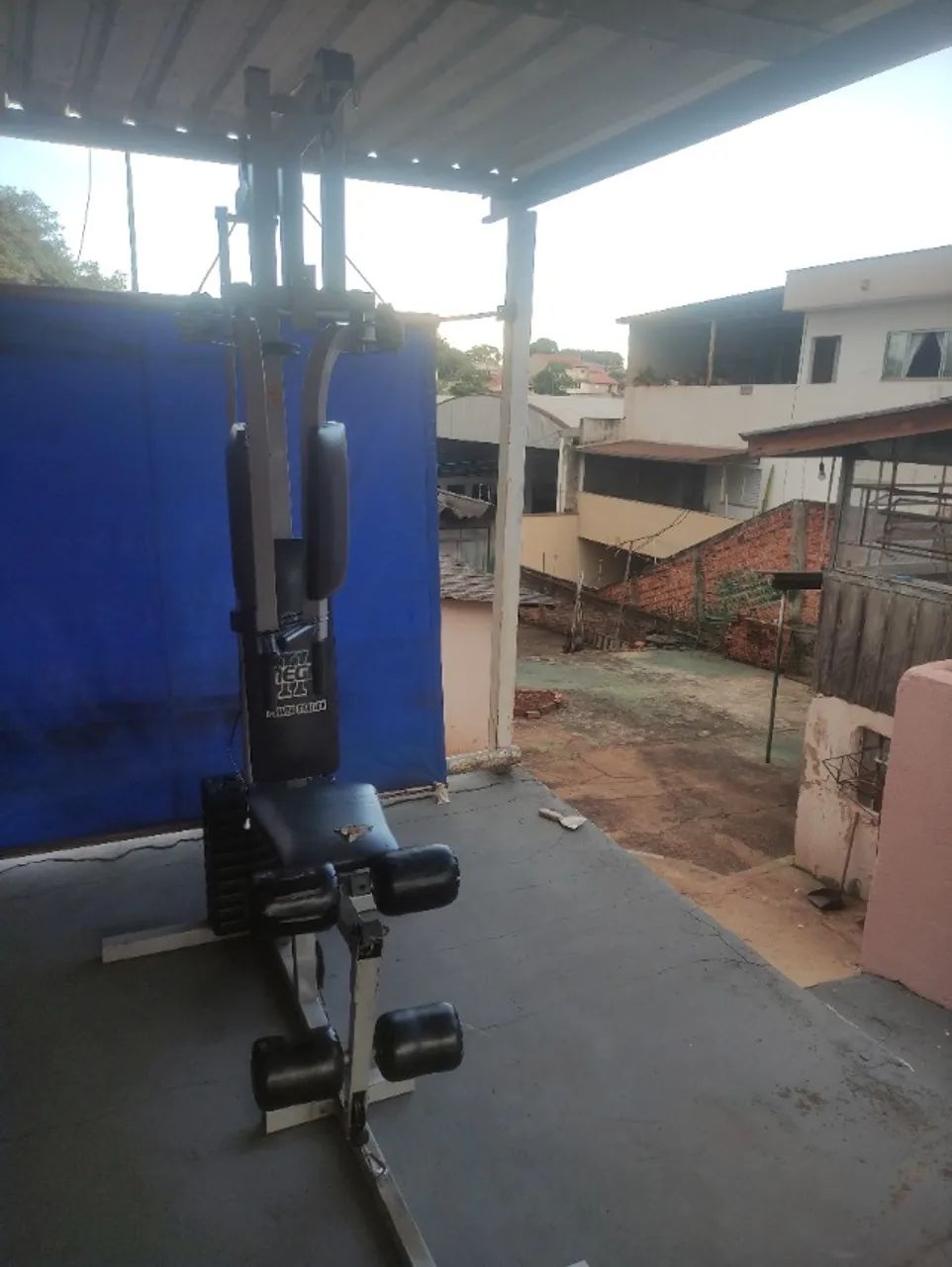 Aparelho de academia 