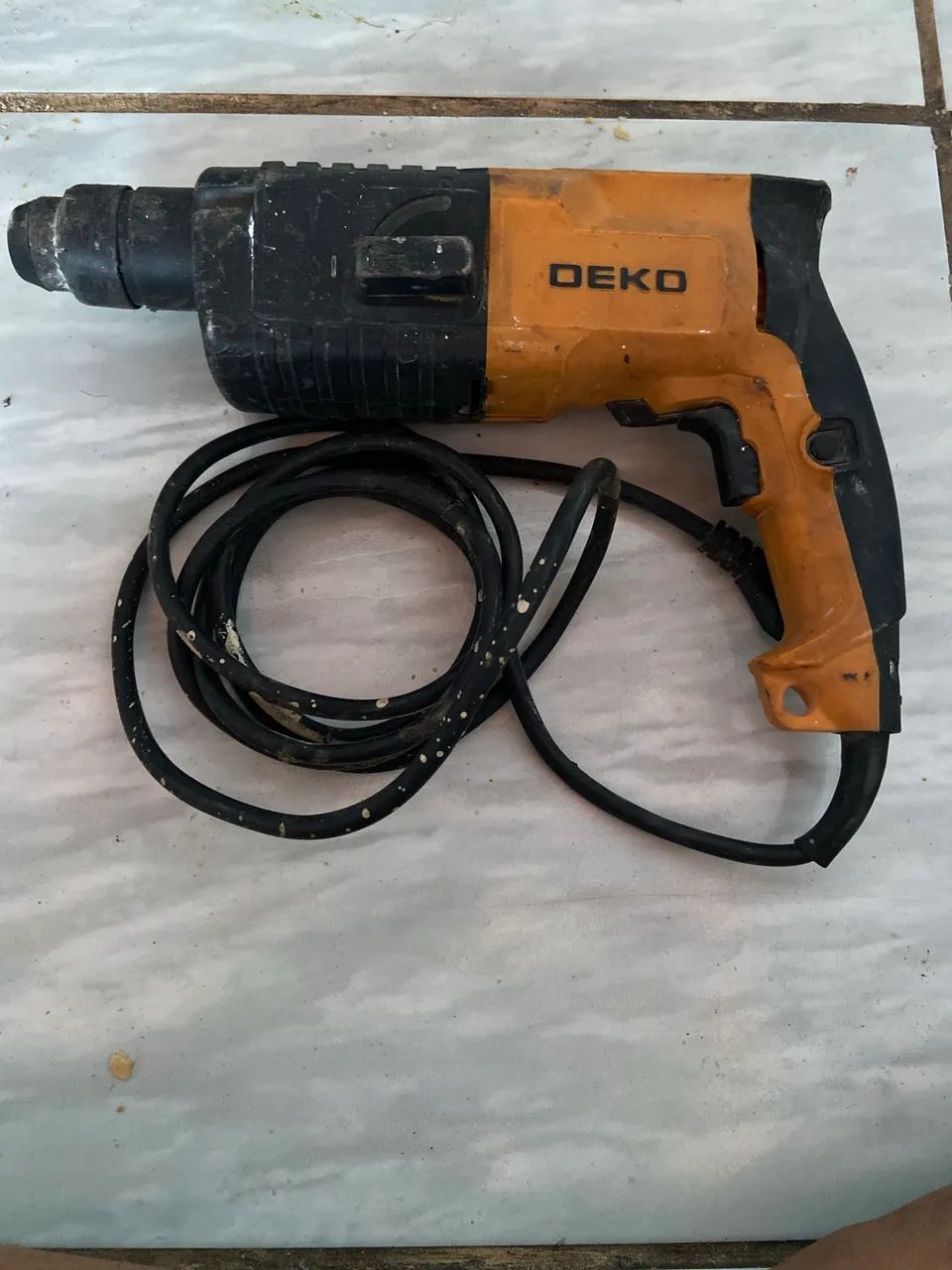 Vendo Furadeira de impacto (Deko) - Ferramentas de Construção