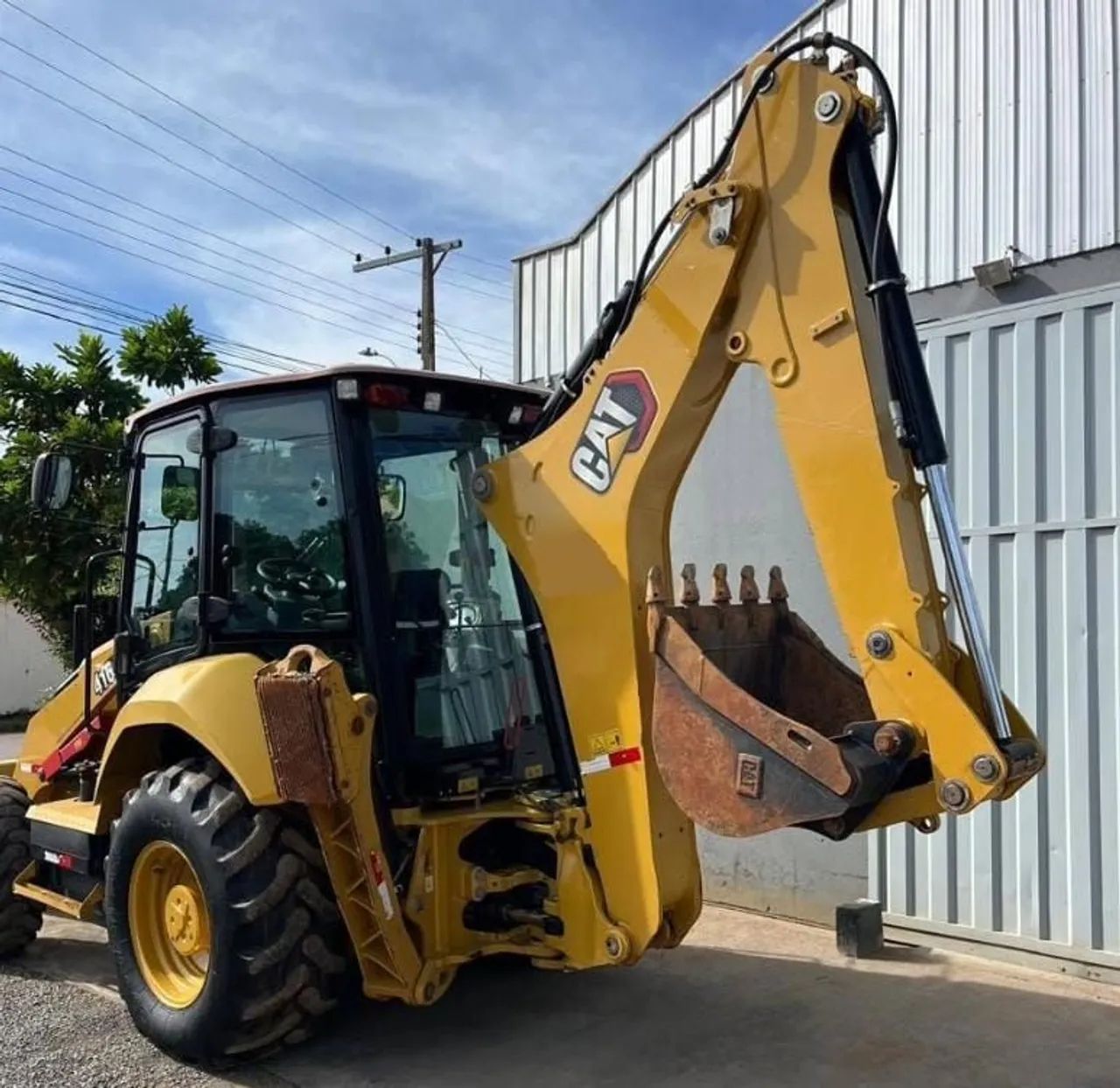 Retroescavadeira Caterpillar 416 2022 - Foto 4