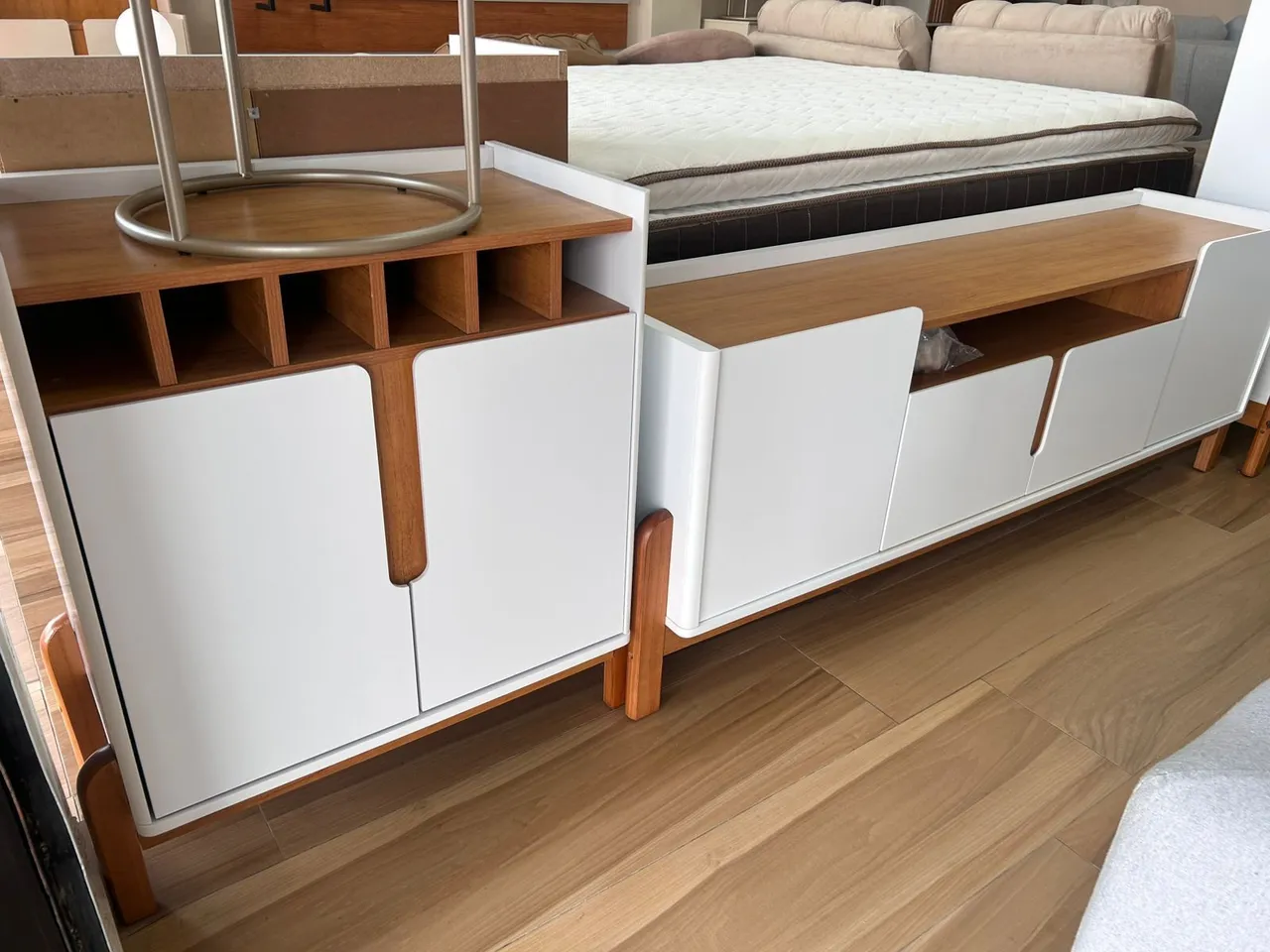 Rack moderno 1.70m com entrega e montagem grátis