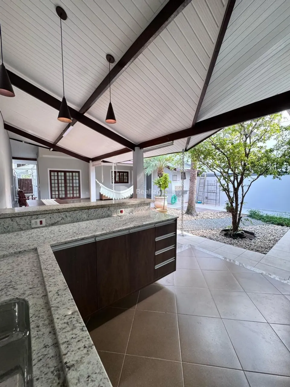 Sobrado para alugar em São José dos Campos, Jardim América, com 4 quartos, com 280 m²