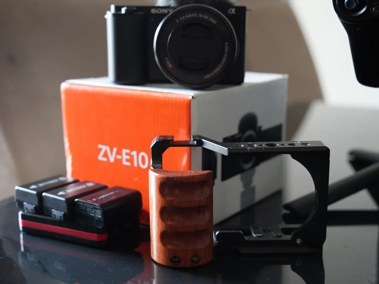 Camera Zve10 + lens 16-50 kit + Gimbal Scorp 2 combo64167750647426122