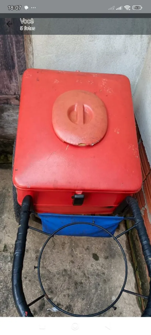 Carrinho para picolé por 750 reais