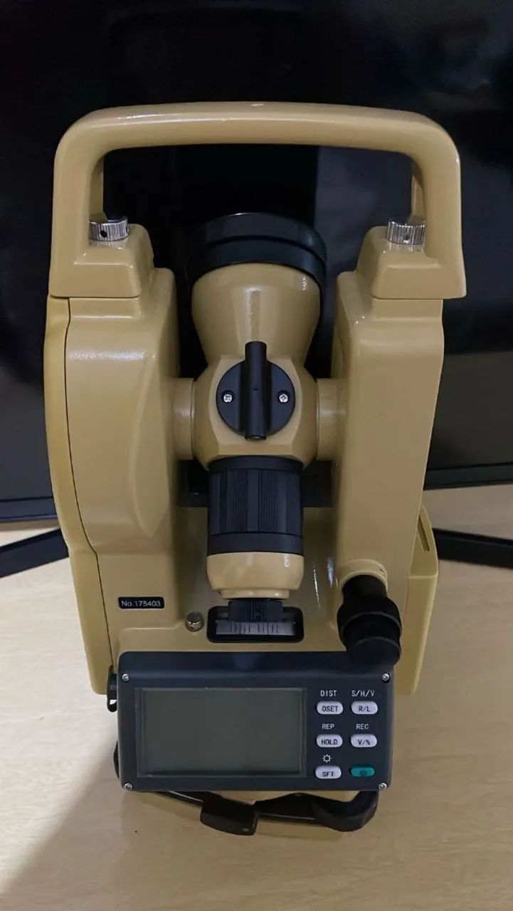 Teodolito Embratop DE-2A Topógrafo - Estação Total - Foto 2