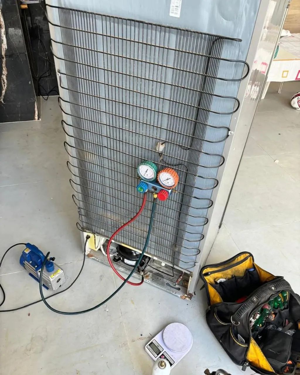 Reparo em Geladeiras, Freezers e Refrigeração Comercial