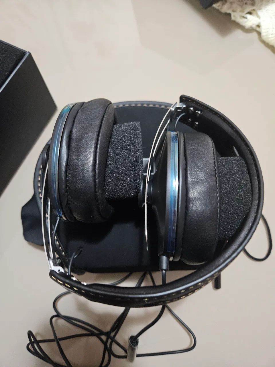 Fones de Ouvido - Sennheiser Momentum Black M2 AEI - Com Fio destacável - Foto 2